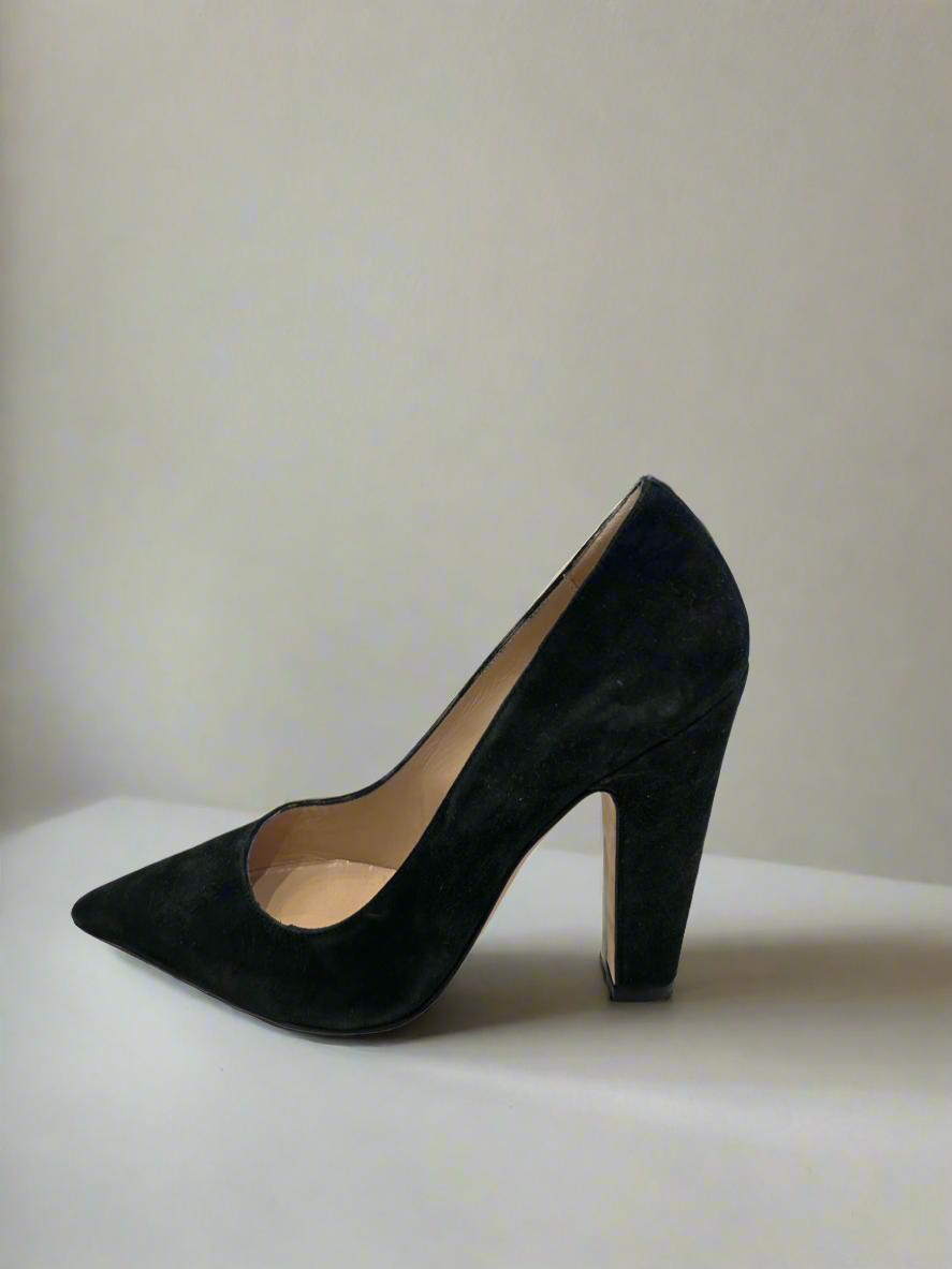 MANOLO BLAHNIK Suede Black Pumps - Size 38