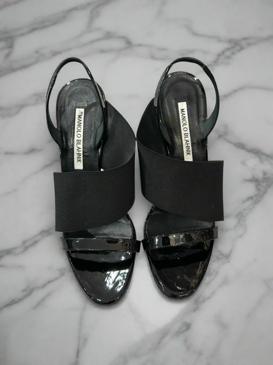 MONOLO BLAHNIK Black Patent Heel - Size 37