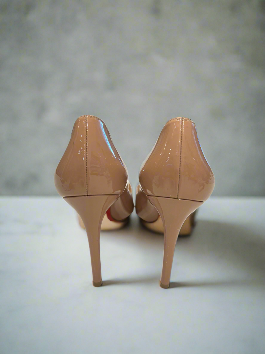 CHRISTIAN LOUBOUTIN Pigalle Patent Pump - Size 38