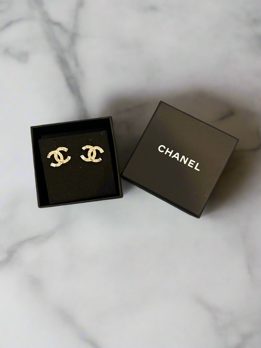 CHANEL CC Large Rhinestone Studded earrings