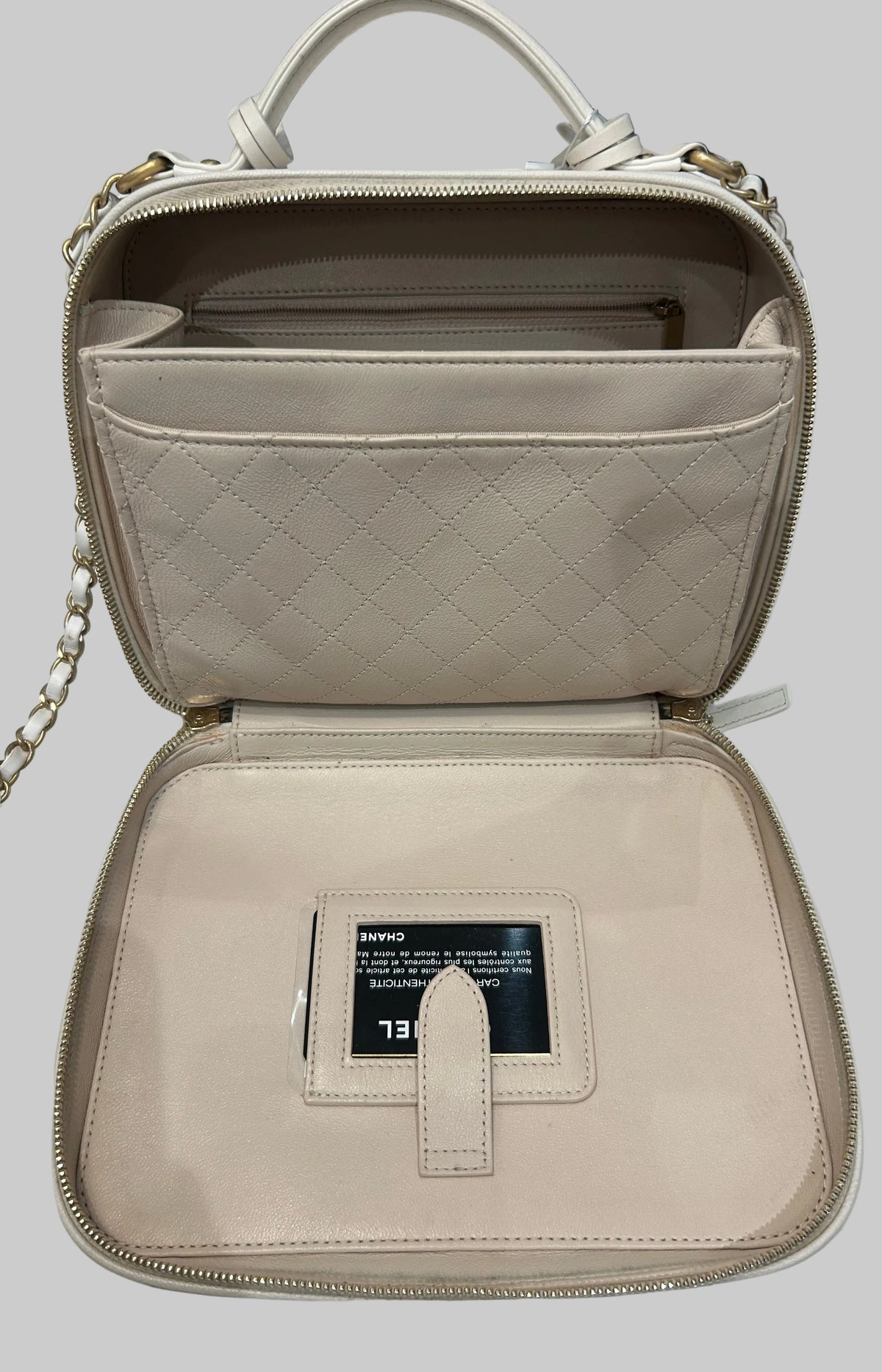 CHANEL Caviar Quilted Large CC Filigree Vanity Case