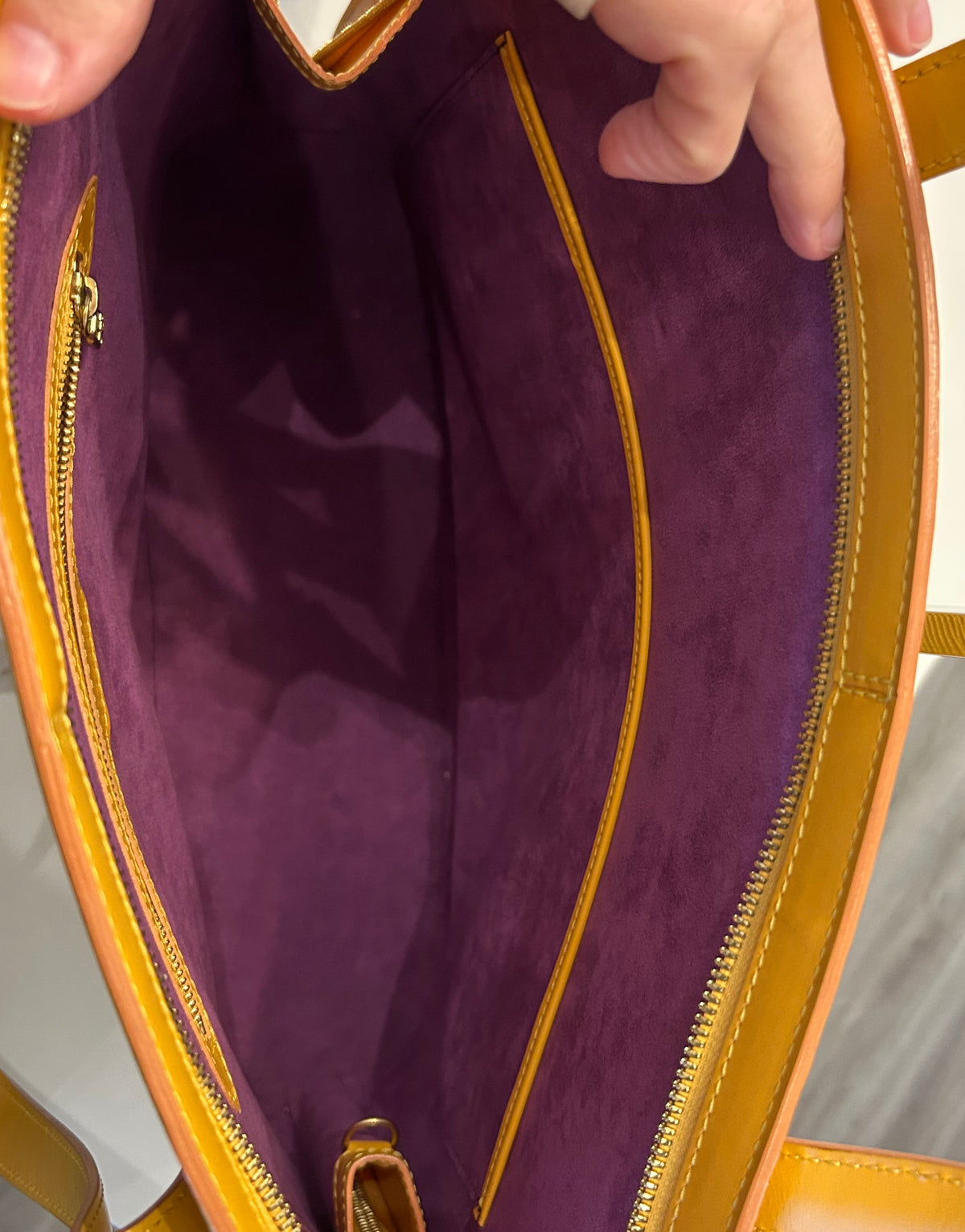LOUIS VUITTON EPI Lussac Tote