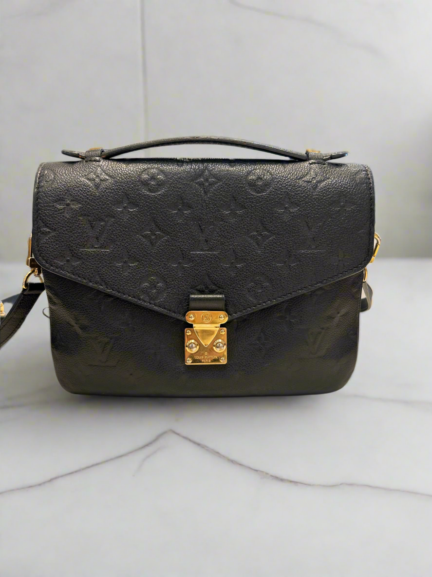 LOUIS VUITTON Monogram Pochette Métis Crossbody Bag