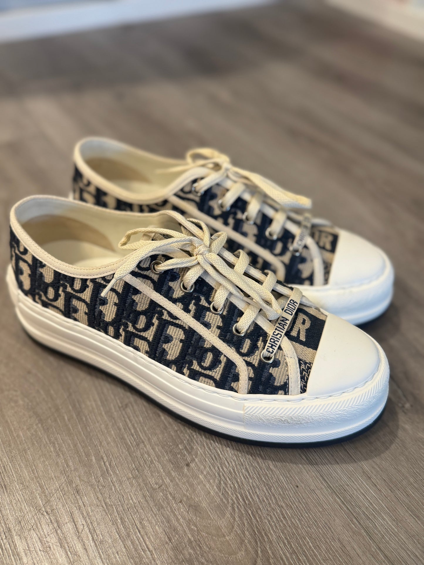 Christian Dior Walk'n'Dior Sneaker - Size 39