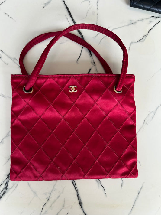 CHANEL Vintage Quilted Silk Purse