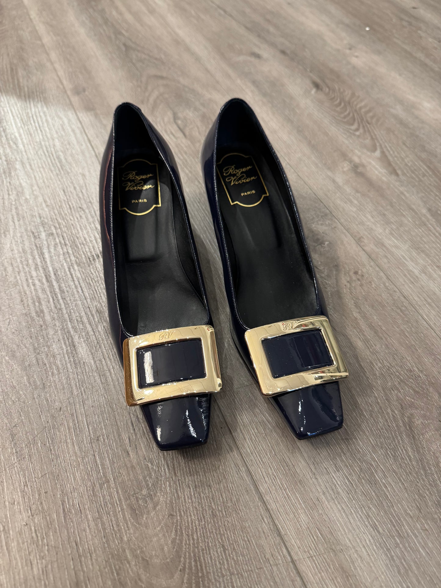 Roger Vivier Belle Vivier Patent Leather 45mm Shoe - Size 37.5