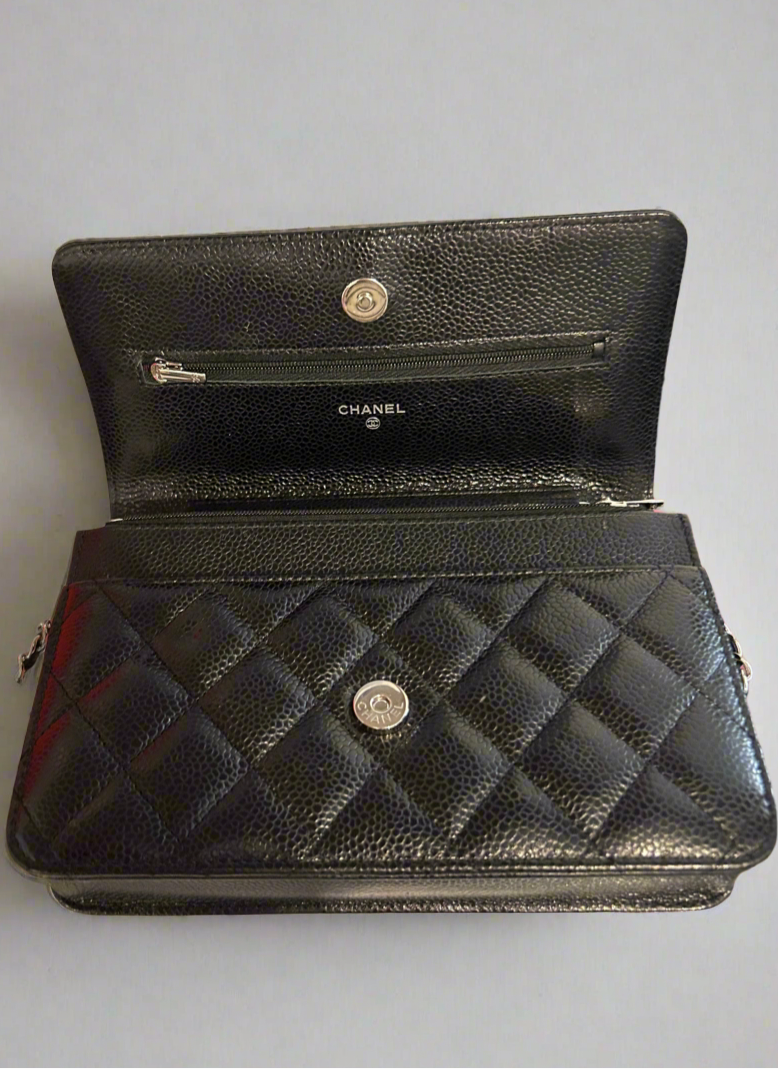 CHANEL 2020 Wallet On Chain