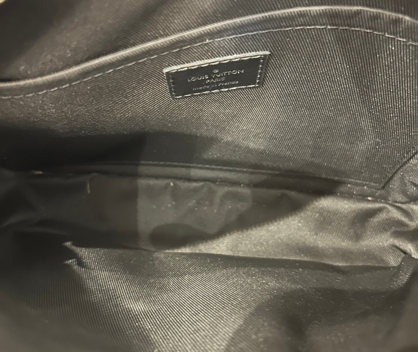 LOUIS VUITTON Monogram Eclipse Steamer Messenger Crossbody