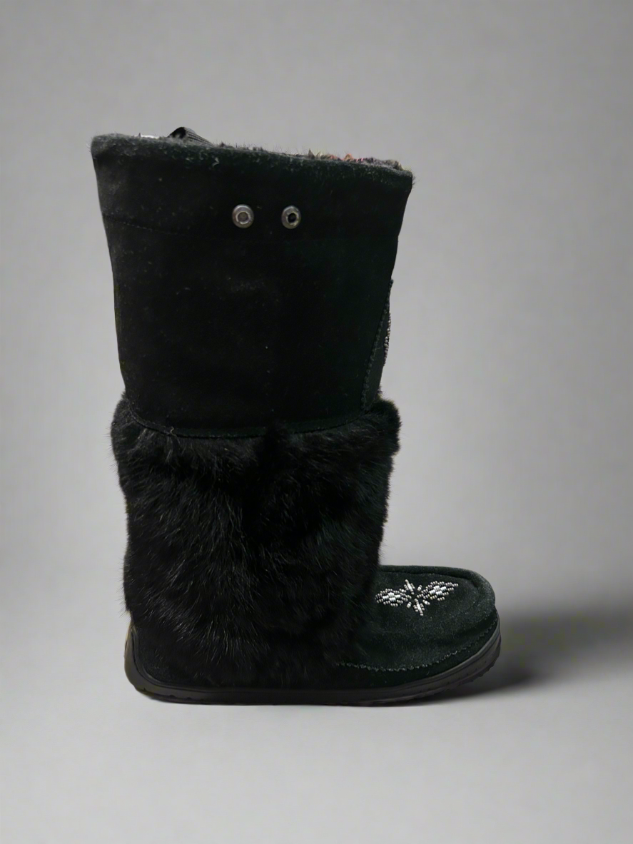 MANITOBAH MUKLUKS - Size 7