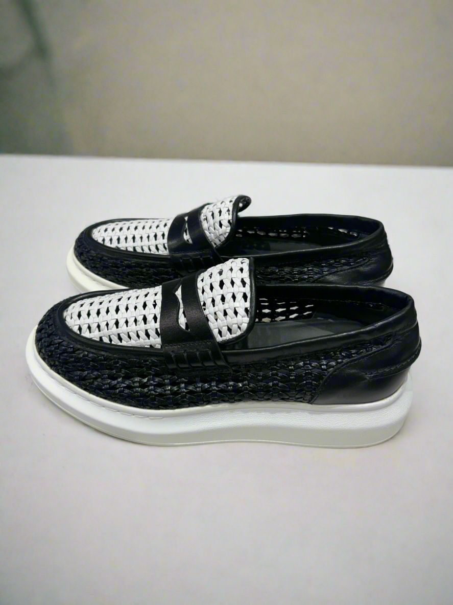 ALEXANDER MCQUEEN Two-Toned Loafers - Size 37