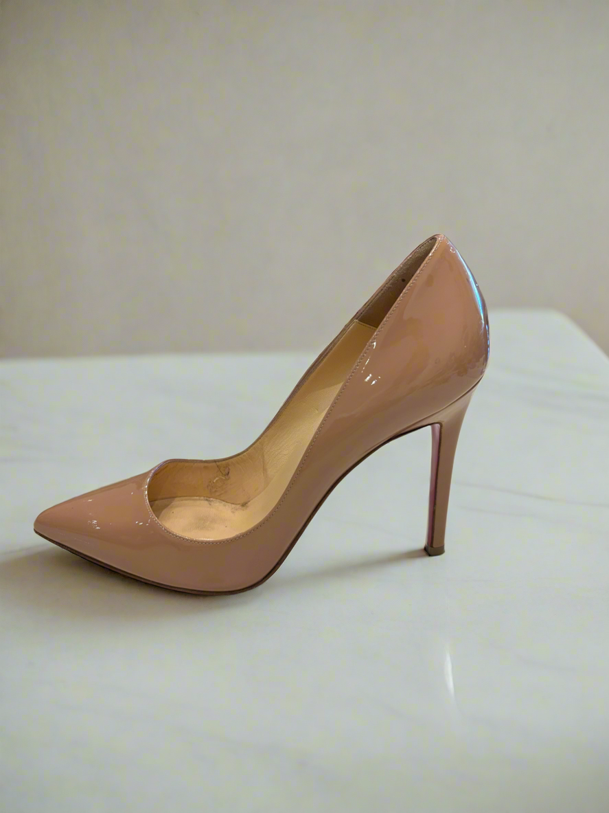 CHRISTIAN LOUBOUTIN Pigalle Patent Pump - Size 38