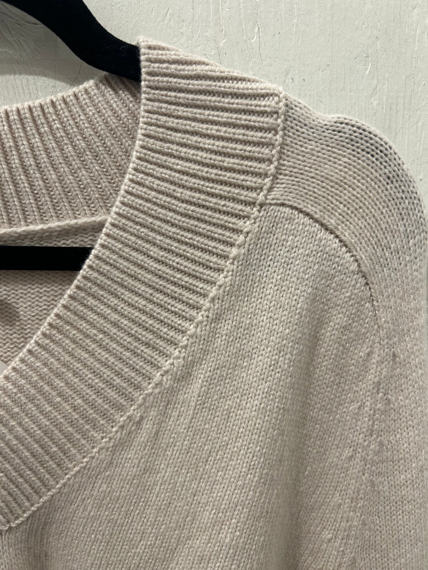 HELSA Talena Cropped Sweater - Size S