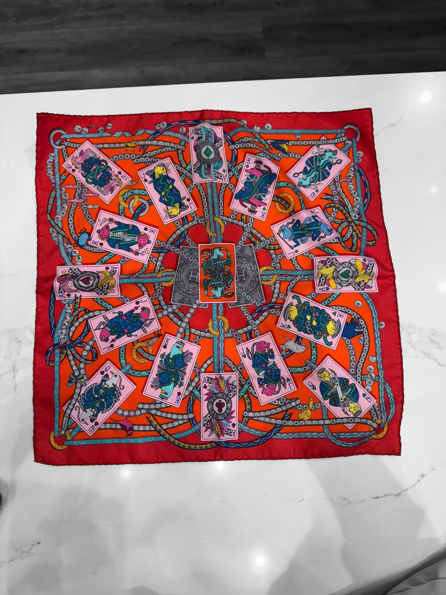 HERMÉS Dame de Coeur silk scarf