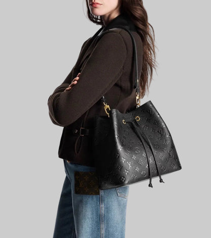 LOUIS VUITTON NéoNoé MM