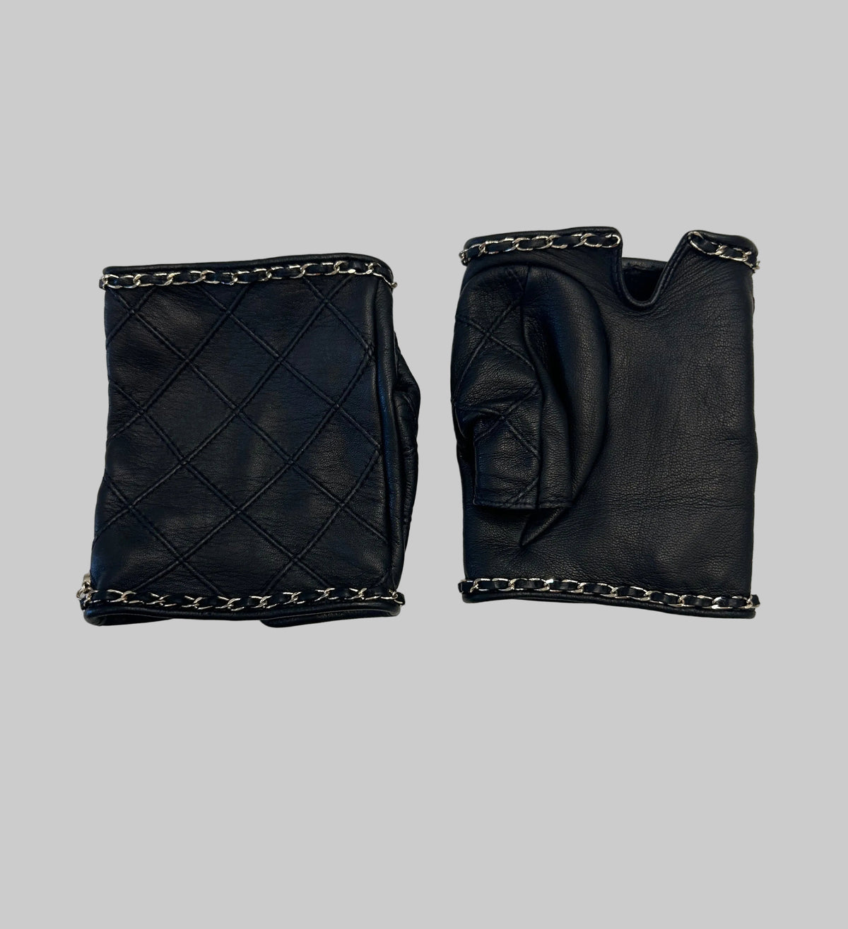 CHANEL Leather Quilted Fingerless Gloves -Size 7
