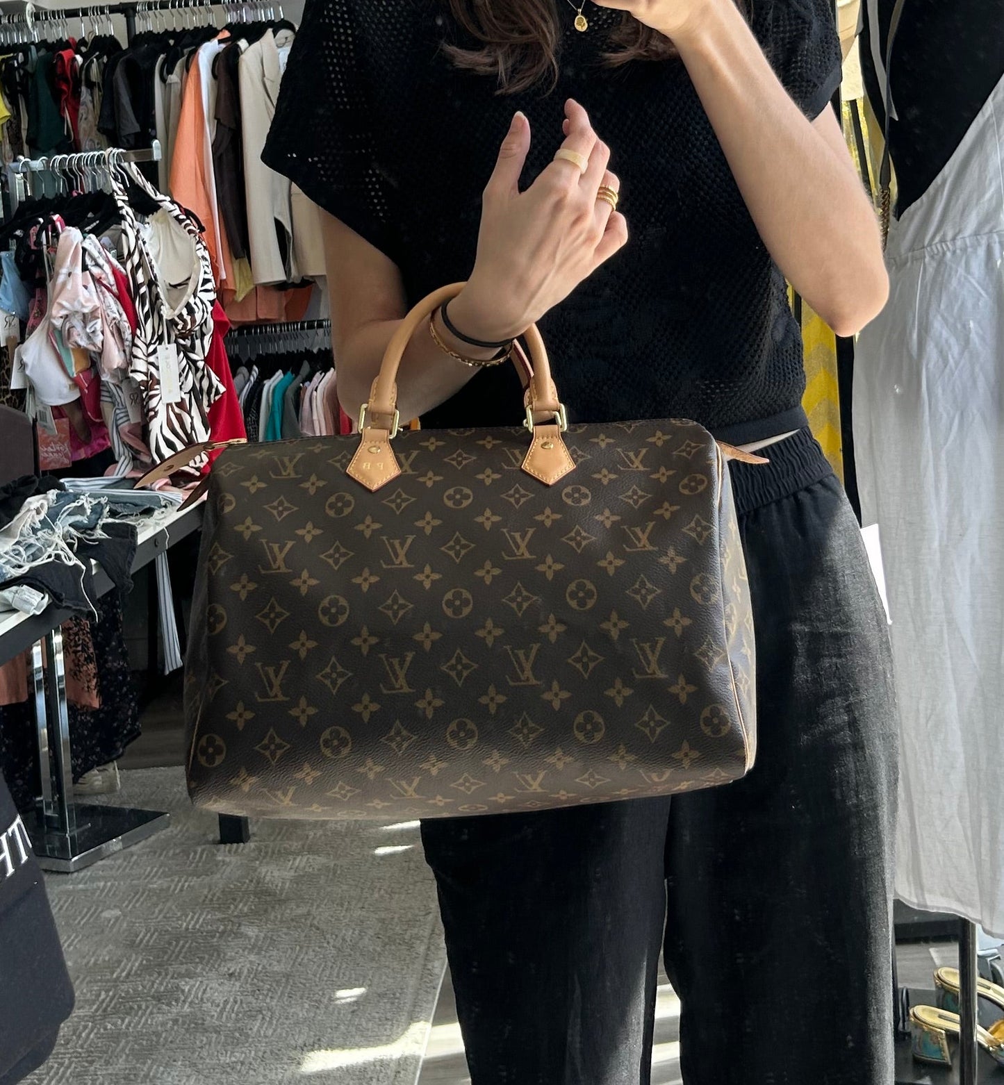 LOUIS VUITTON Speedy 35