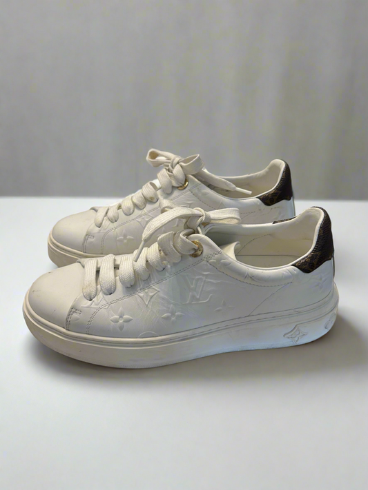 LOUIS VUITTON Monogram Sneakers - Size 37.5