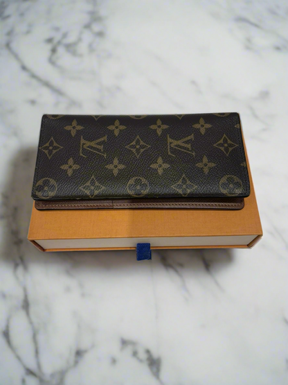 LOUIS VUITTON Monogram Wallet