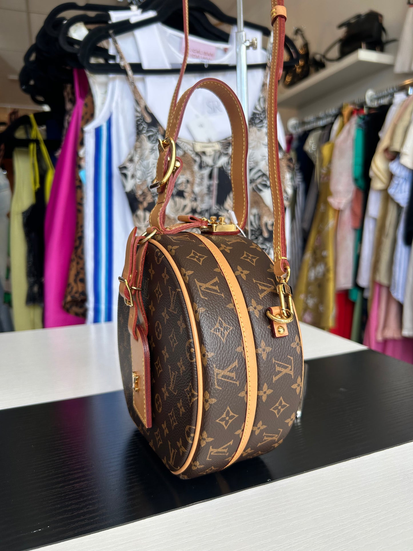 LOUIS VUITTON Petite Boite Chapeau Handbag