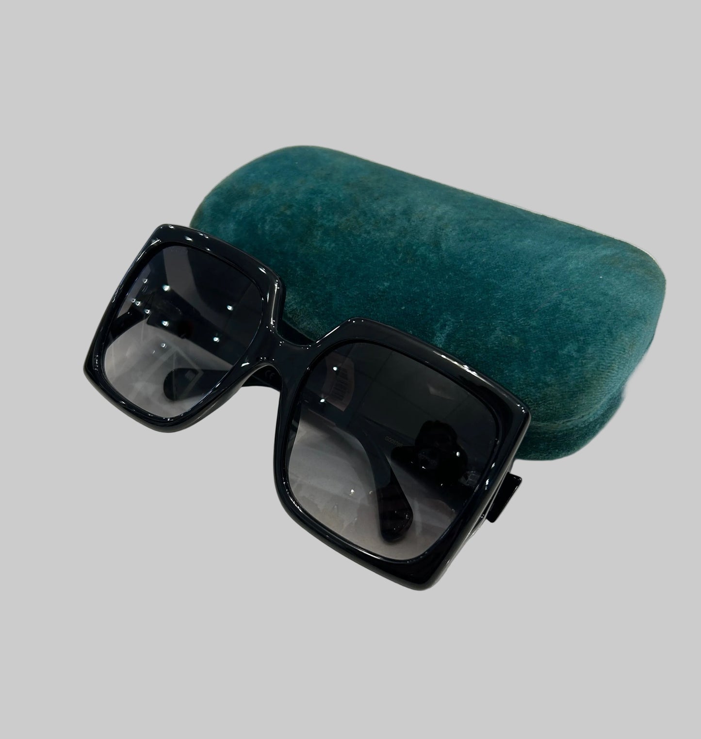GUCCI Square Black Sunglasses