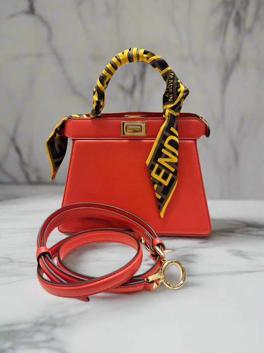 FENDI Peekaboo ISEEU Bag