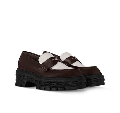 LOUIS VUITTON Record Loafer - Size 40