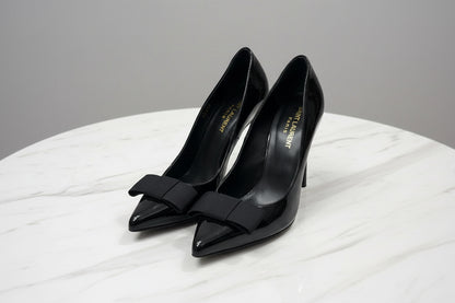 Saint Laurent Patent Bow Pumps - Size 37