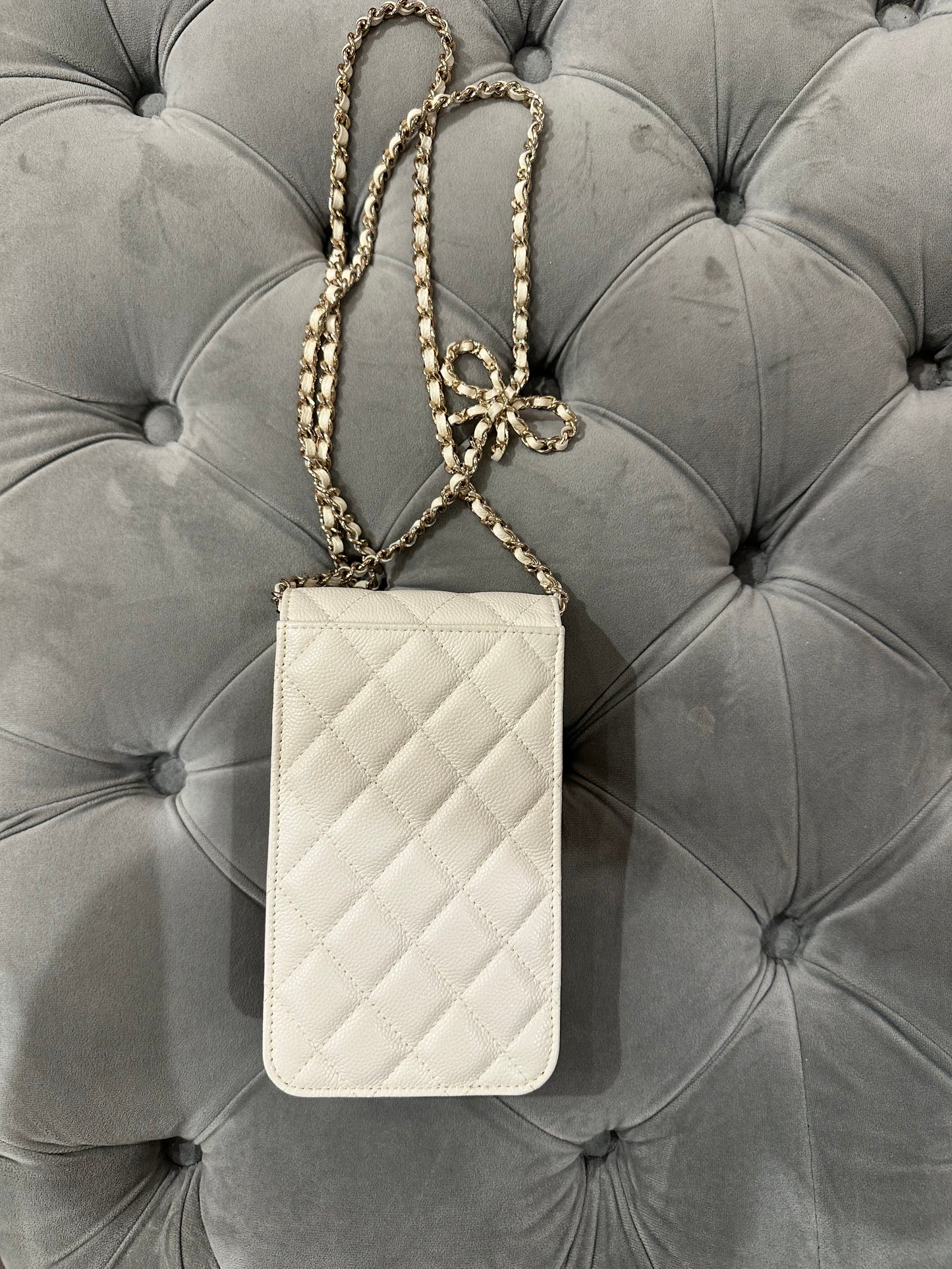 CHANEL
Caviar Quilted Classic Phone Bag