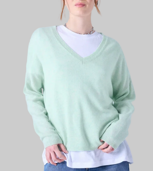 ABSOLUT CASHMERE Alicia V-Neck Sweater - Size L