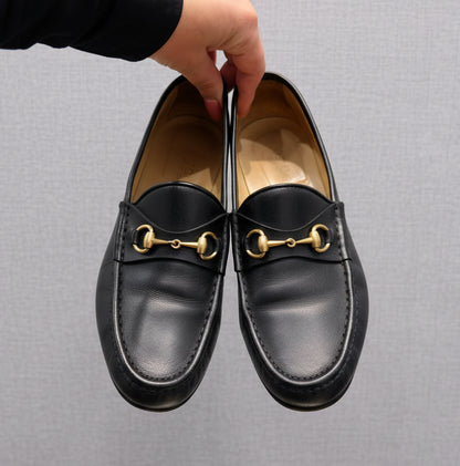 GUCCI Horsebit Loafers - Size 37.5