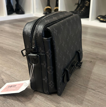 LOUIS VUITTON Monogram Eclipse Steamer Messenger Crossbody