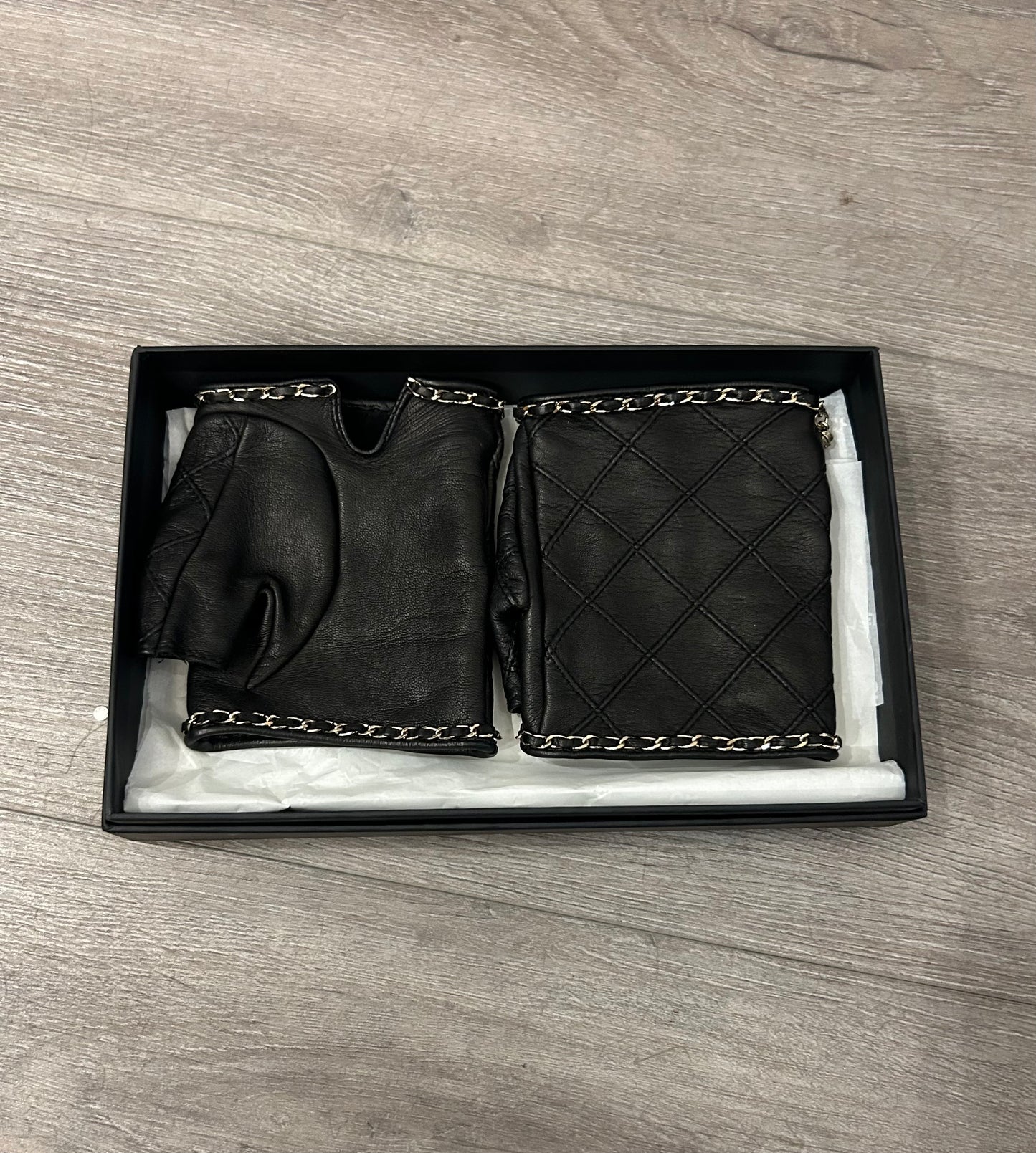 CHANEL Leather Quilted Fingerless Gloves -Size 7