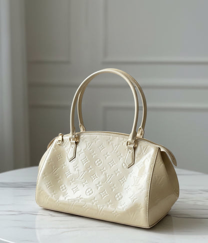 LOUIS VUITTON Monogram Vernis Sherwood PM