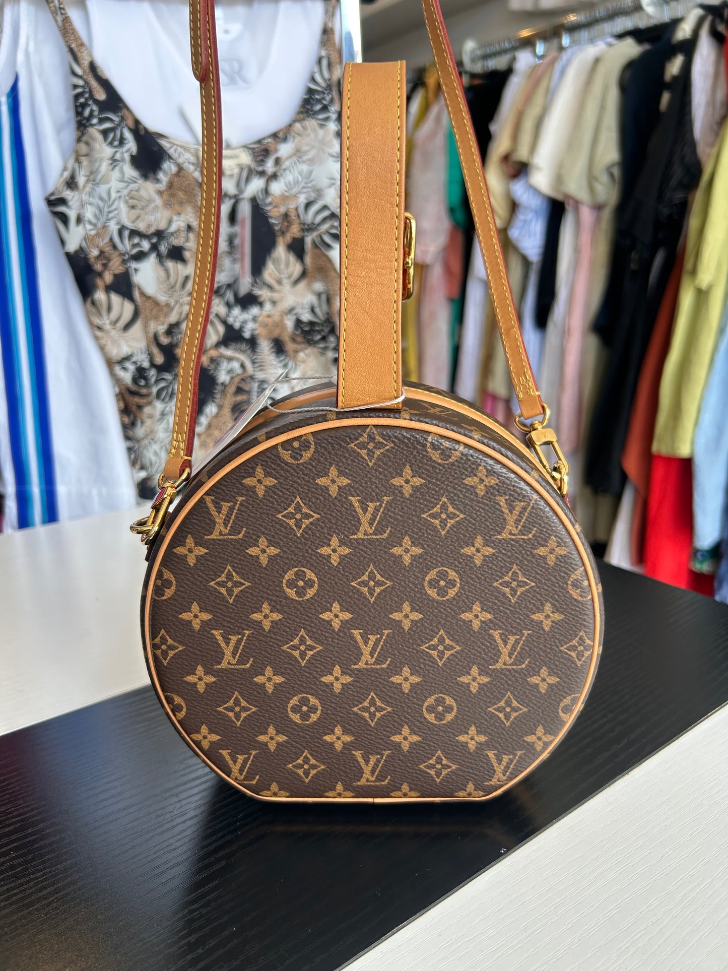 LOUIS VUITTON Petite Boite Chapeau Handbag