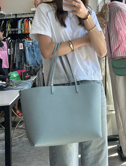 NEW* FENDI Roll Tote