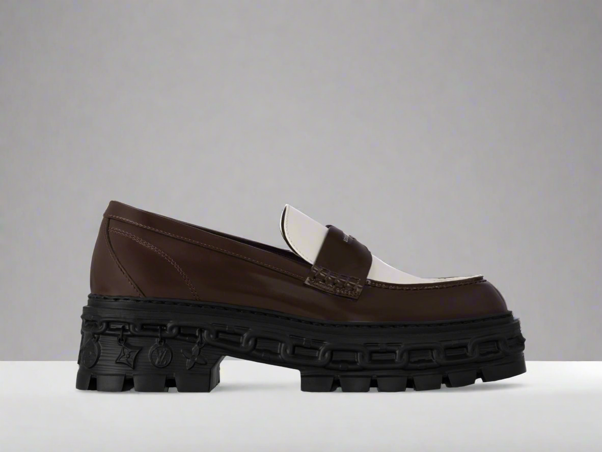 LOUIS VUITTON Record Loafer - Size 40