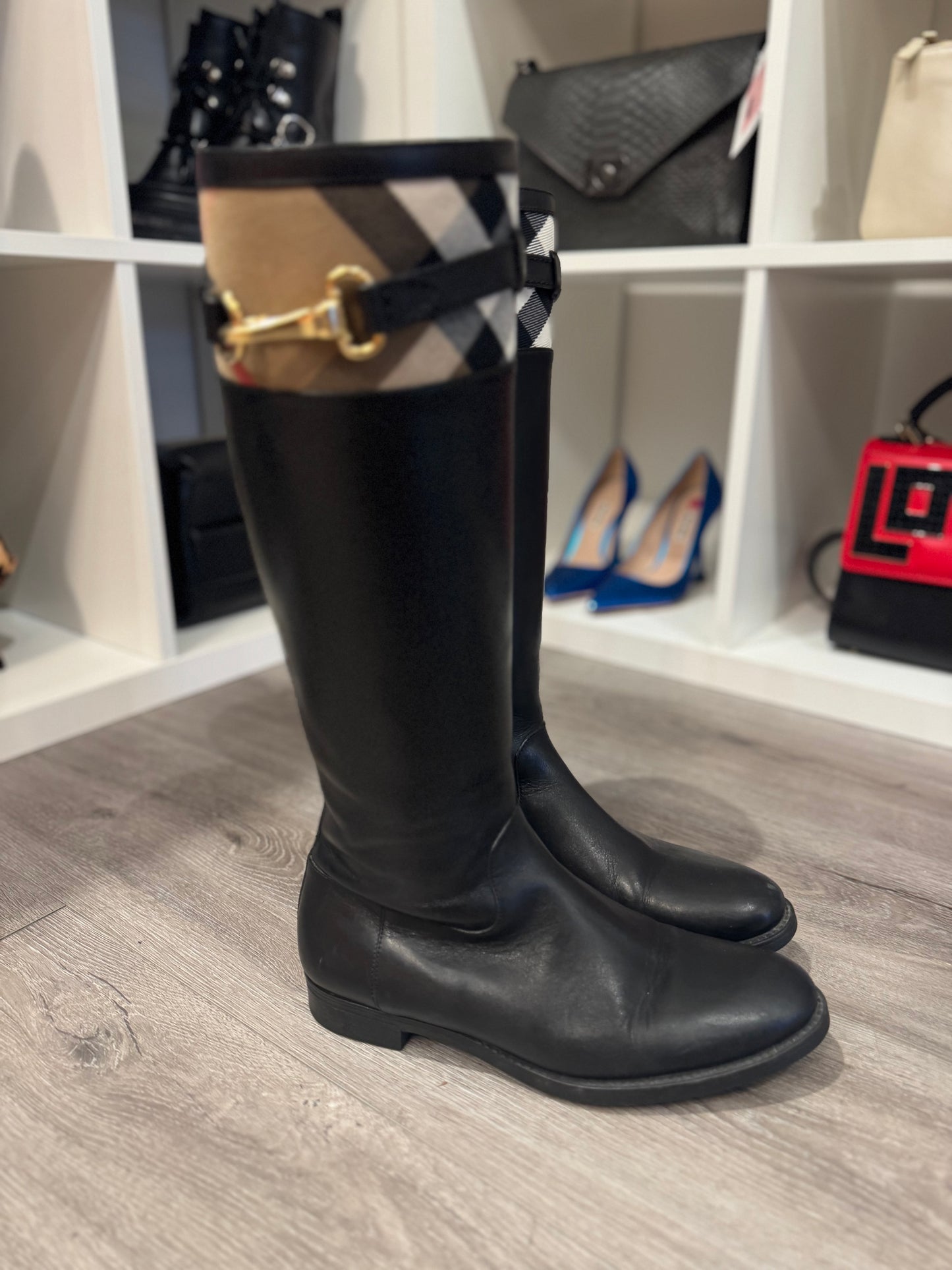 BURBERRY Dougal House Check Boots - Size 36