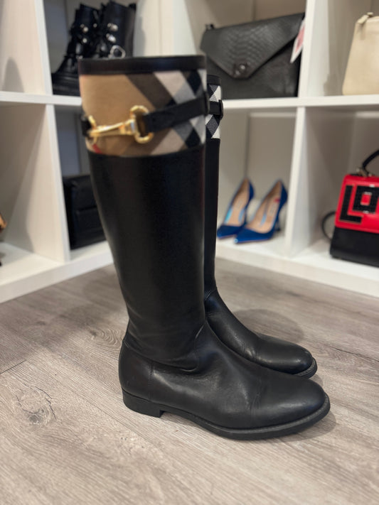 BURBERRY Dougal House Check Boots - Size 36