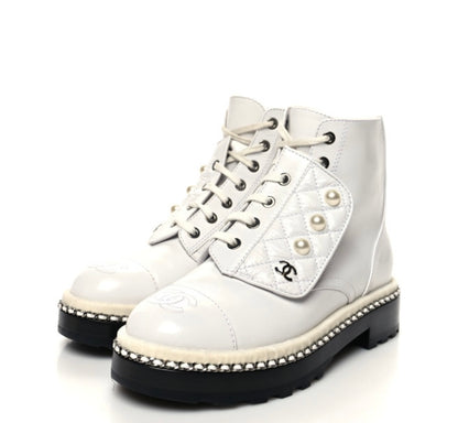 Chanel Crackled Calfskin Pearl Chain CC Combat Short Boots in White - Size 39