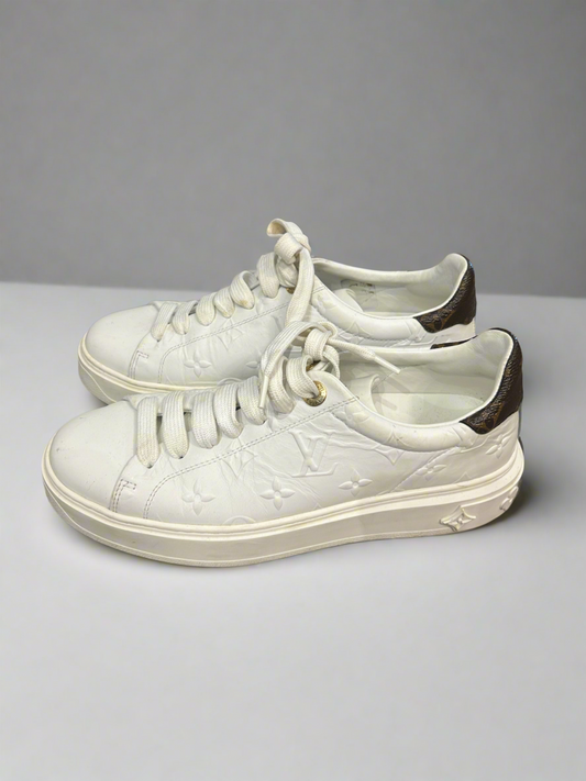 LOUIS VUITTON White Monogram Sneakers - Size 37.5