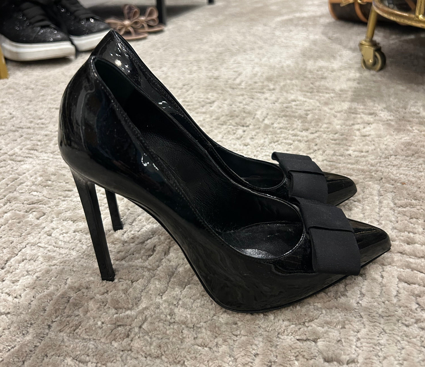 Saint Laurent Patent Bow Pumps - Size 37