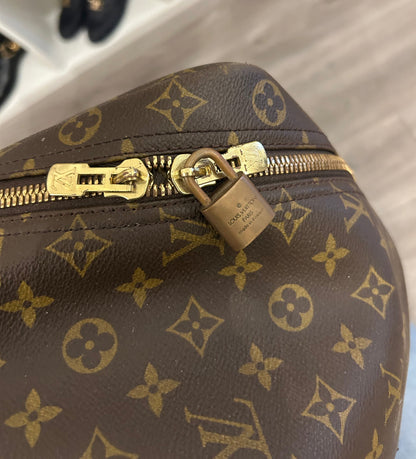 LOUIS VUITTON Monogram Sirius 70 Luggage