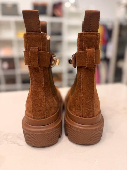 DOLCE & GABBANA Suede boots - Size 37