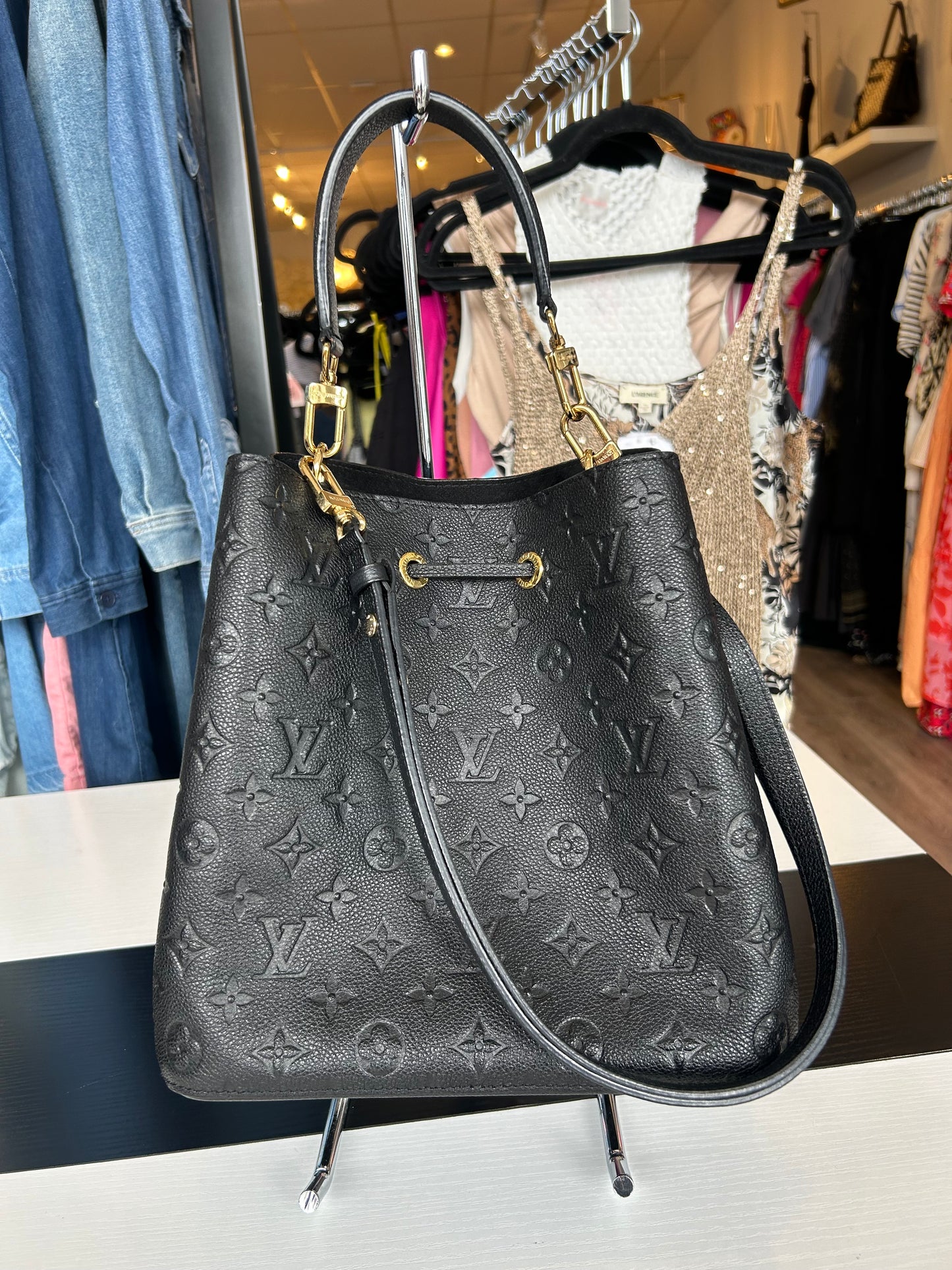 LOUIS VUITTON NéoNoé MM