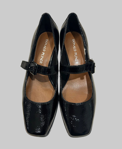 NEW* Donald Pliner Patent Leather Mary Janes - size 8