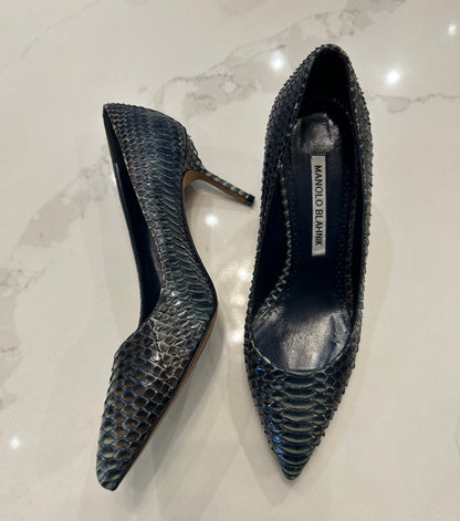 MANOLO BLAHNIK Snake Pumps - Size 35.5