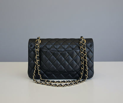 CHANEL Medium Double Flap