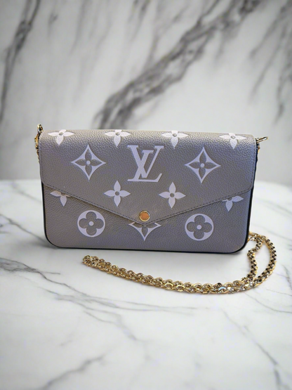 LOUIS VUITTON Félicie Pochette Dove Cream