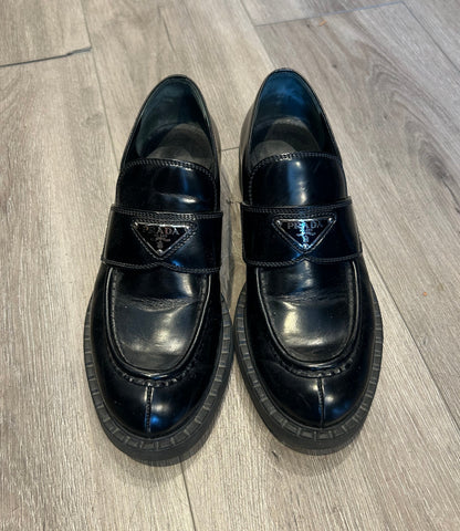 PRADA Black Leather Plaque Logo Loafers - Size 38.5