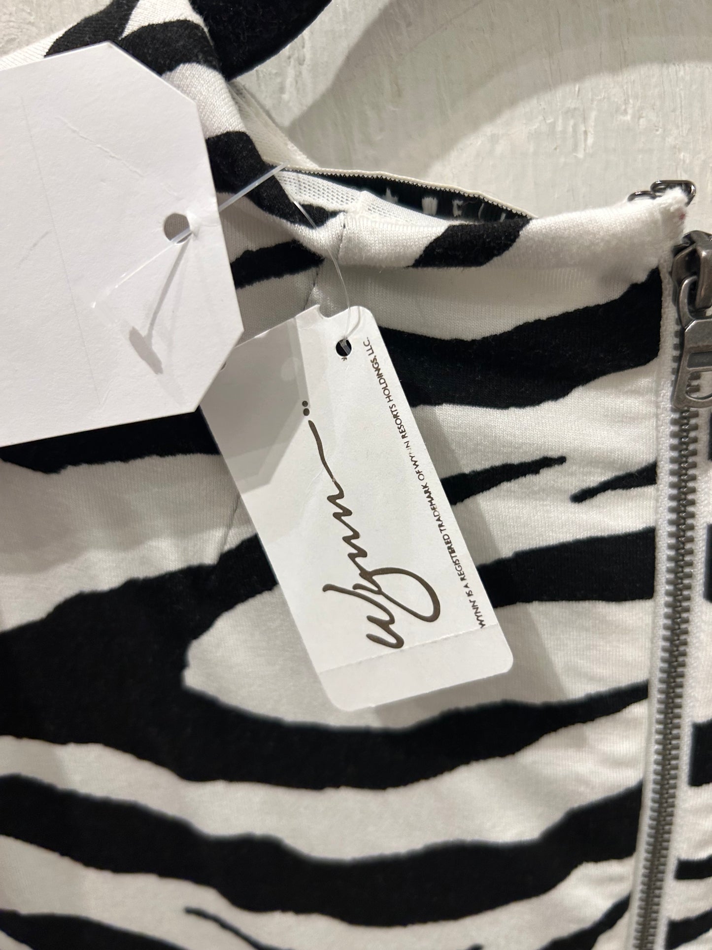 NEW* ALICE + OLIVIA Delors Striped Dress - Size 6